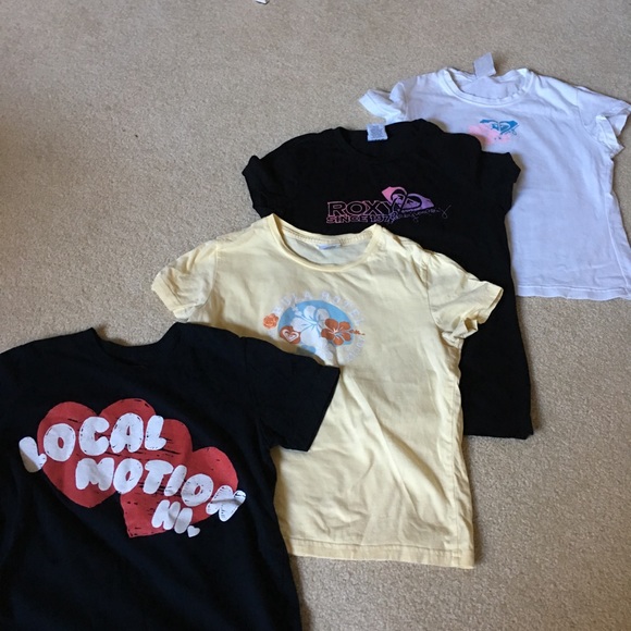 Roxy Other - Bundle of 4 Hawaiian theme tees. medium-large